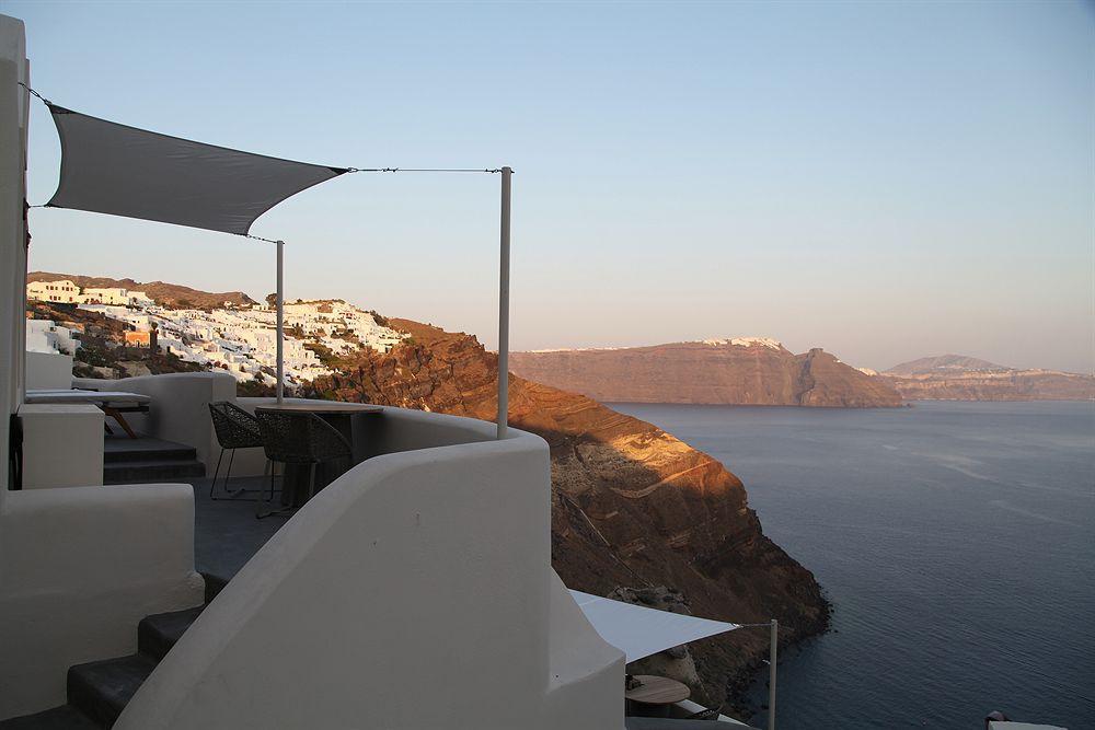 Hostel 16 Oia Bagian luar foto