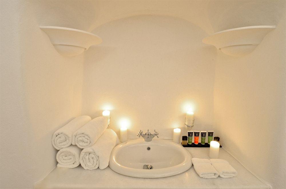 Hostel 16 Oia Bagian luar foto