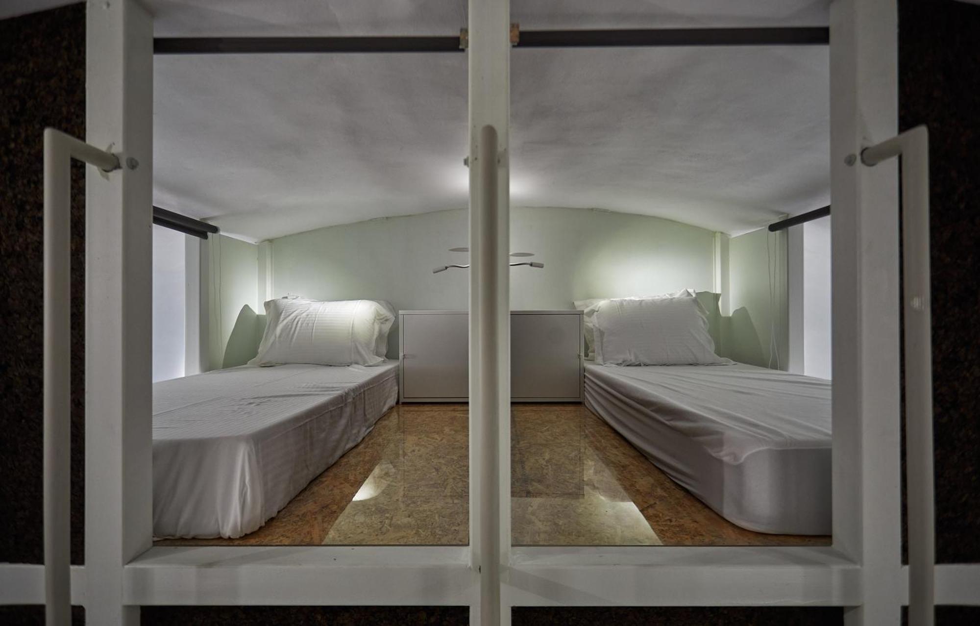 Hostel 16 Oia Bagian luar foto