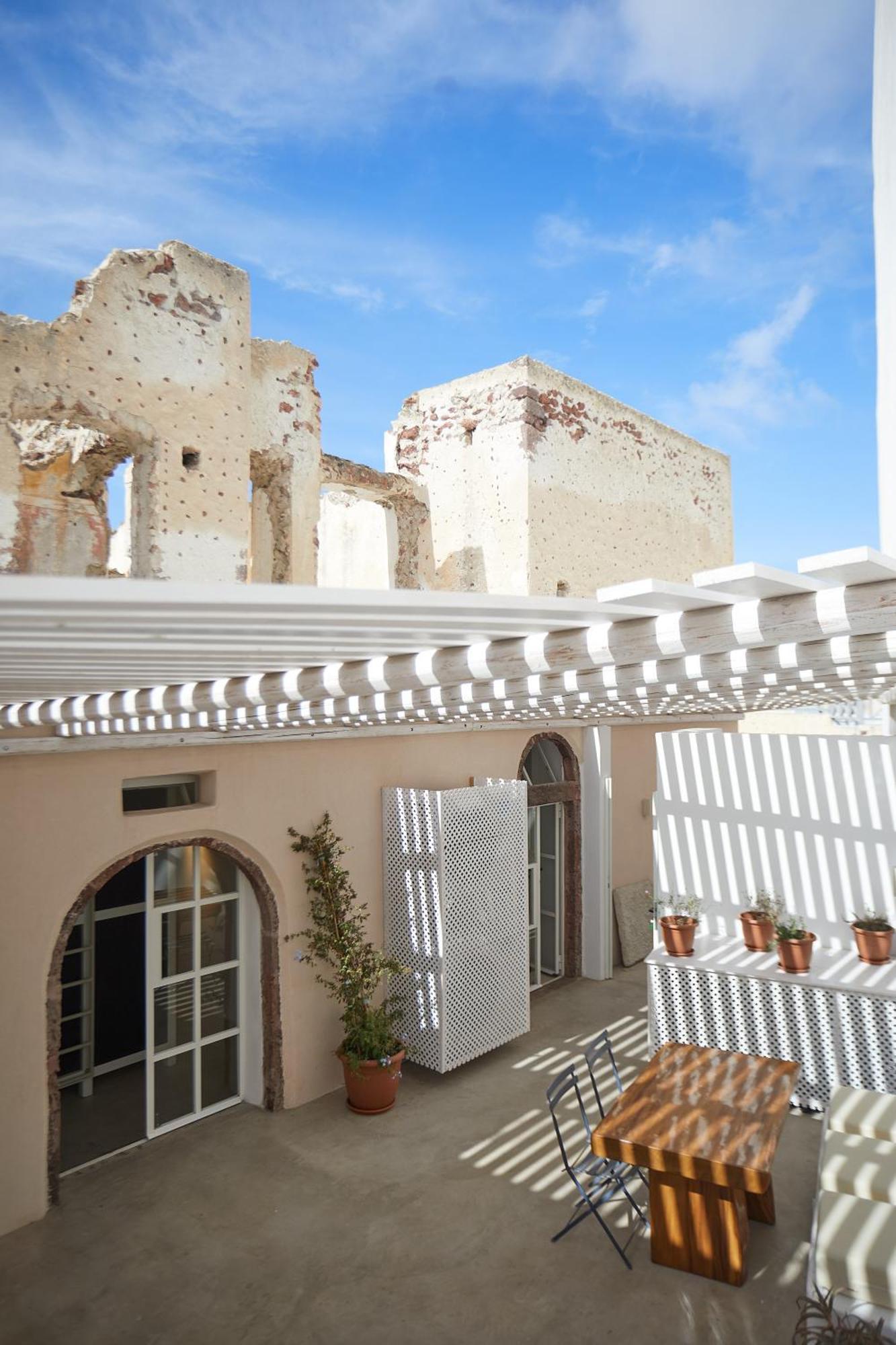 Hostel 16 Oia Bagian luar foto