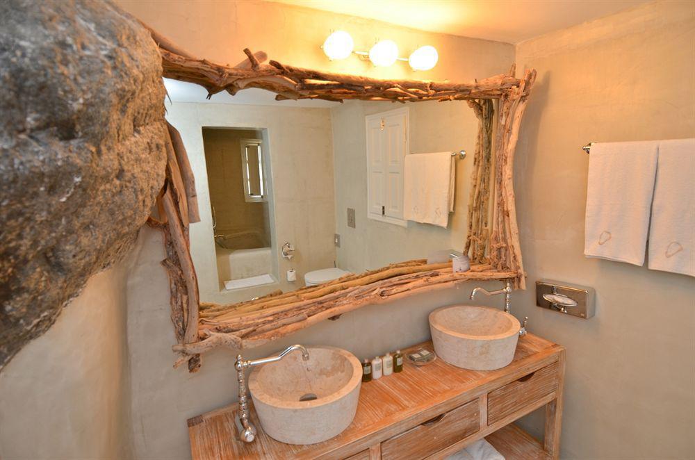 Hostel 16 Oia Bagian luar foto