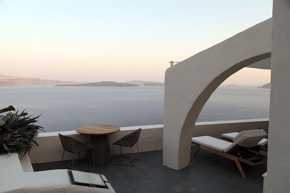 Hostel 16 Oia Bagian luar foto